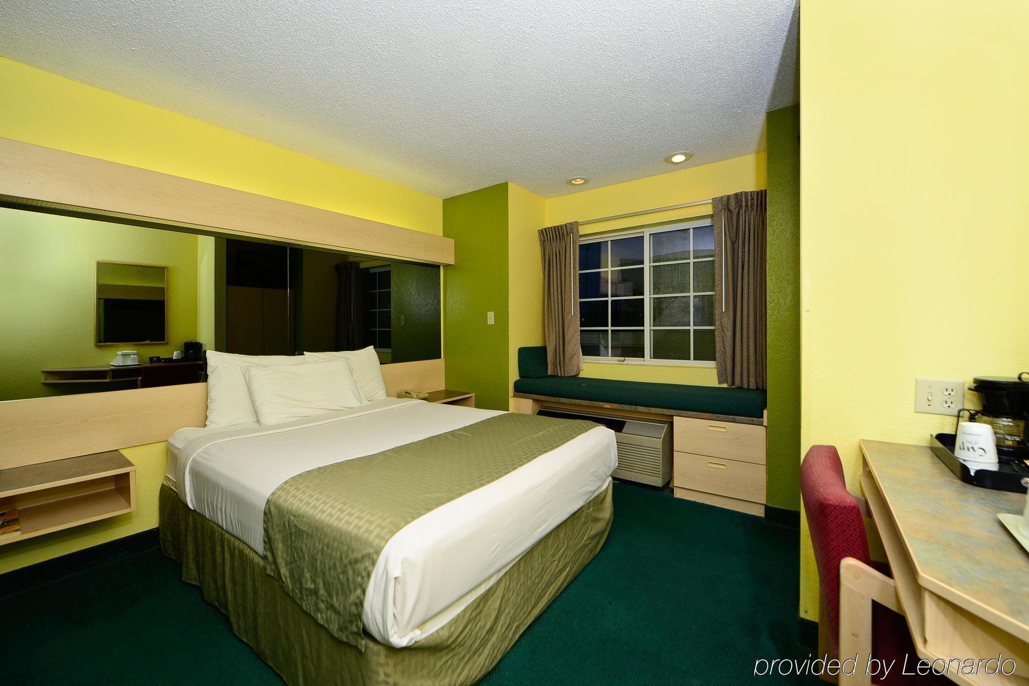 America'S Best Value Inn And Suites - Jackson Room photo